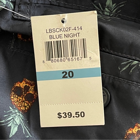 LUCKY BRAND Men's Boy's dark blue pineapple skull shorts NWT, size 20 - Picture 9 of 13